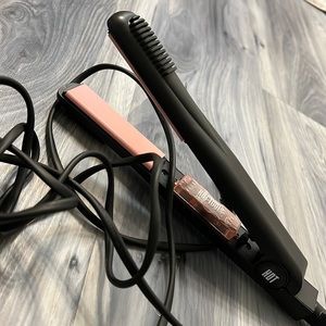 Hot tools straightener